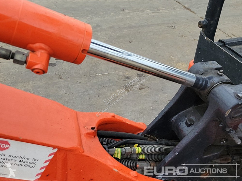 جرافة Kubota KX016-4