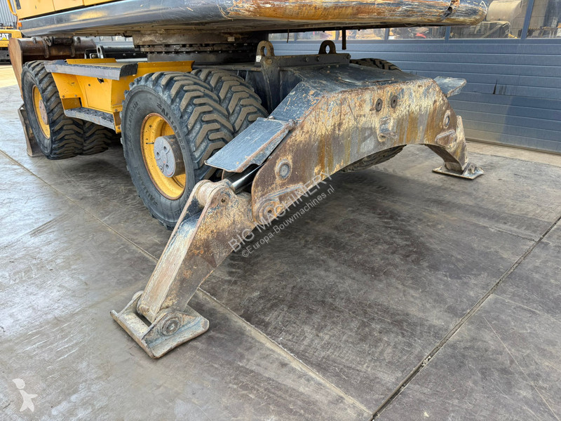 Excavadora Volvo