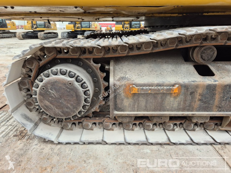 Escavatore Caterpillar 2