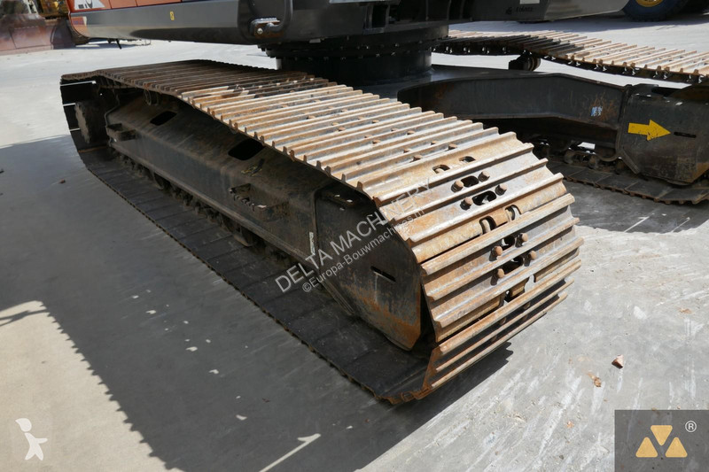 Escavatore Hitachi -6