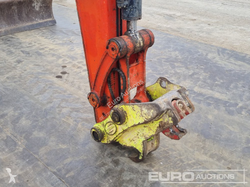 Escavadora Kubota KX080-4A2