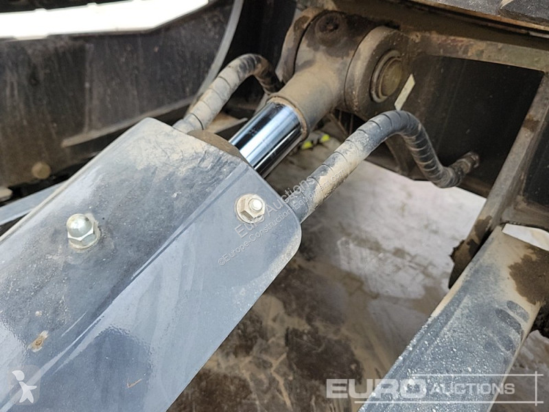 جرافة Bobcat E27Z