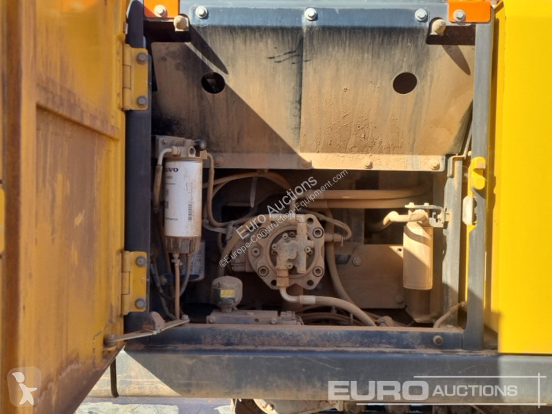 Excavator Volvo EC200EL