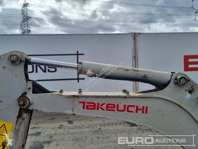 Graafmachine Takeuchi TB216
