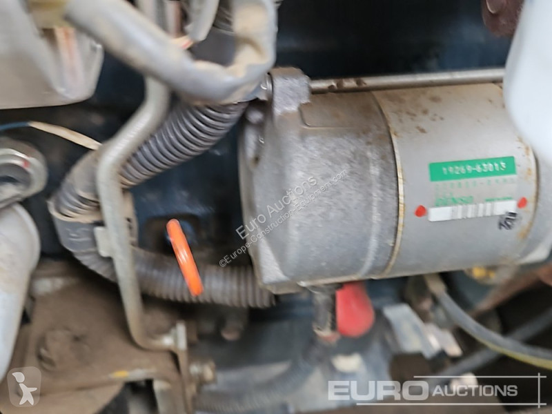 Lopatový nakládač Kubota KX015-4