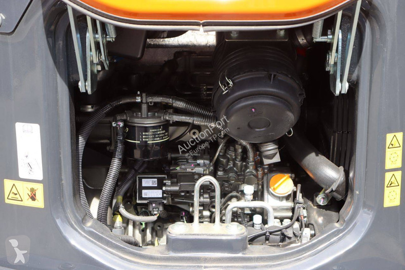 Escavadora Hitachi ZX33U-6 CLR