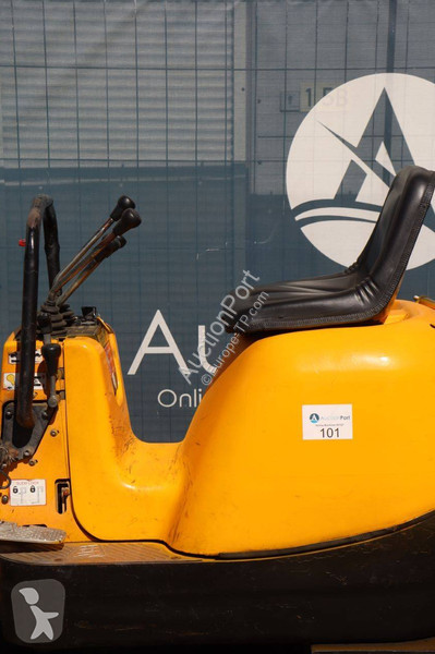 جرافة JCB