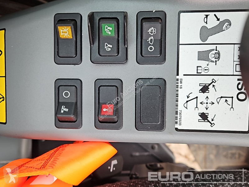 Lopatový nakládač Bobcat E55