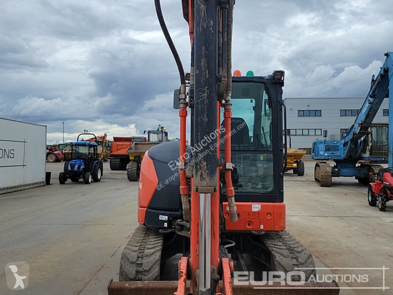 Lopatový nakládač Kubota U50-5