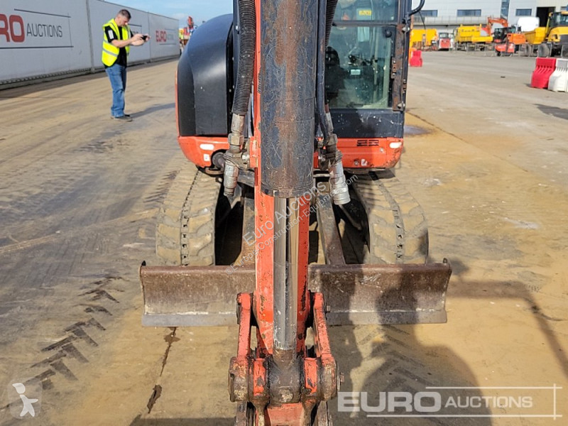 Lopatový nakládač Kubota KX027-4