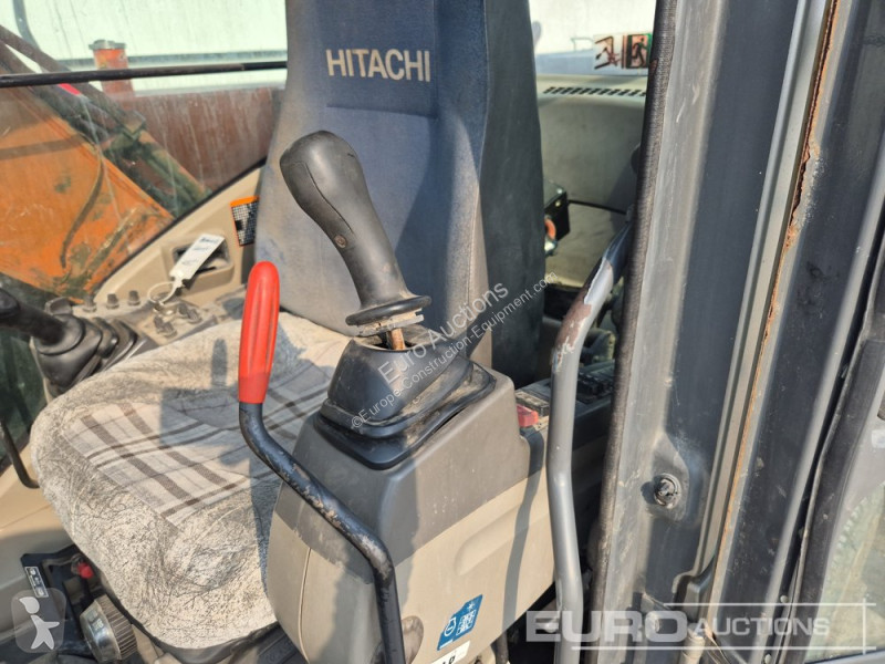 Escavadora Hitachi