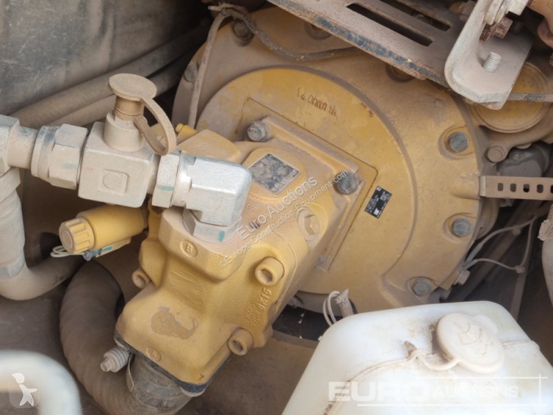 Escavatore Caterpillar R