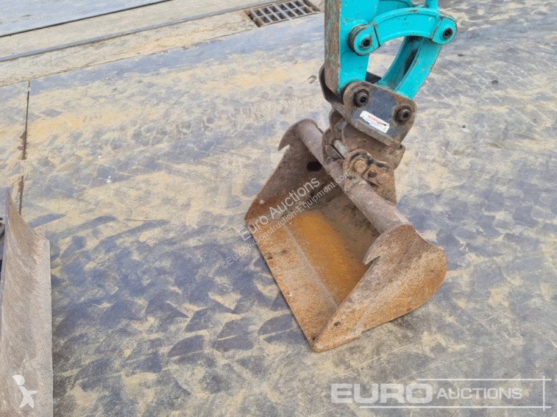 Escavadora Kobelco SK17SR-3E