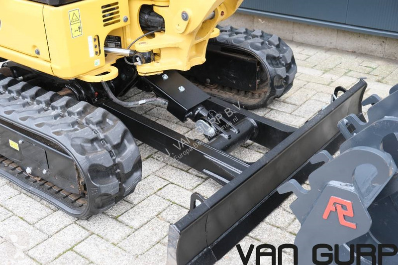 Escavatore Caterpillar 302 CR | A/C | 2022 |...