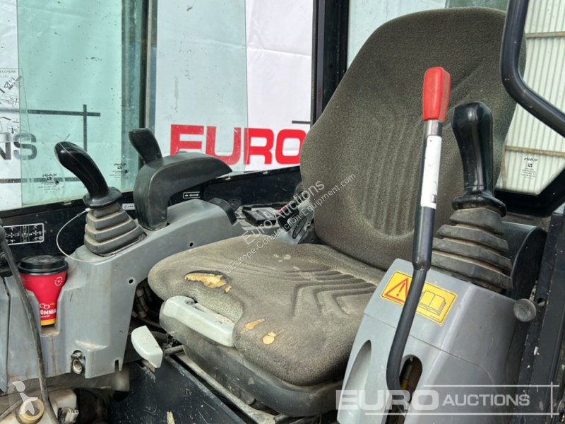 Excavadora Kubota U27-4