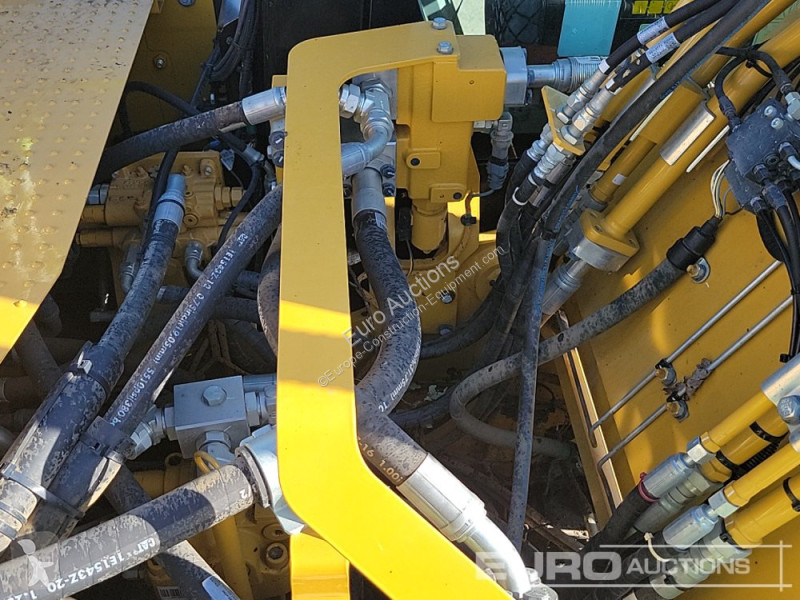 Excavator Caterpillar 320
