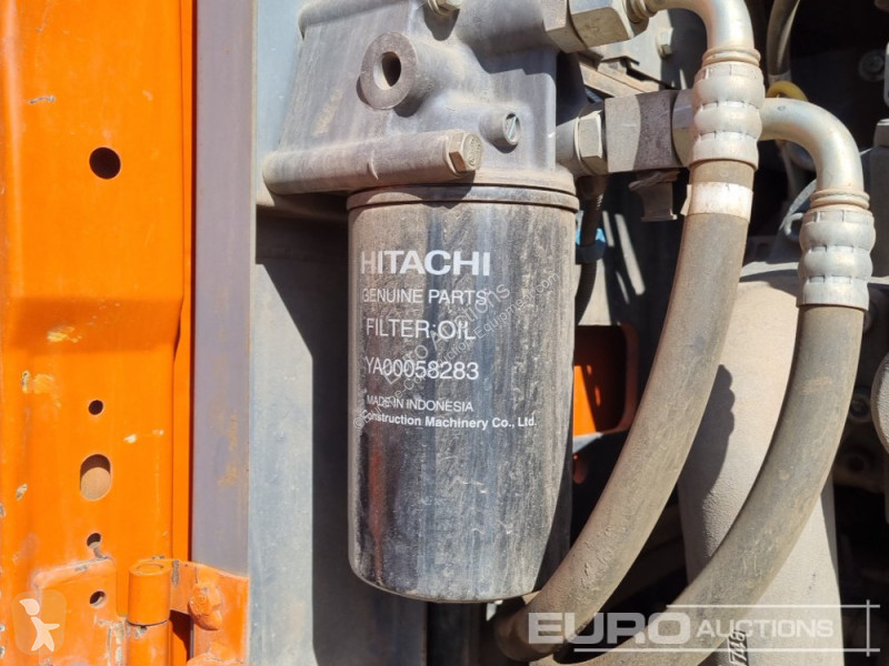 Escavatore Hitachi -6