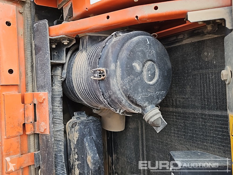 Escavatore Hitachi B-6