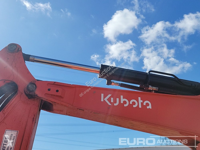 جرافة Kubota U27-4