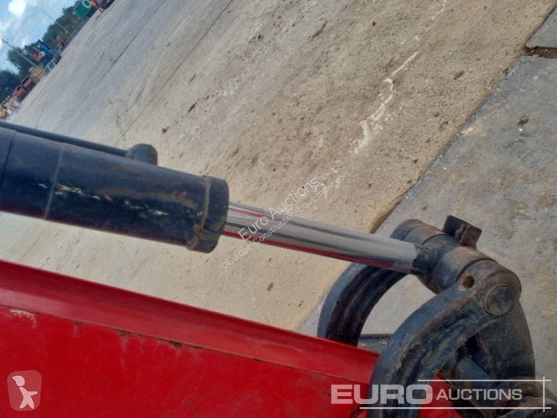 جرافة JCB 801CTS