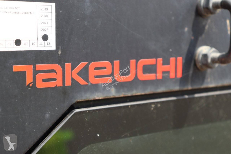 جرافة Takeuchi TB2150