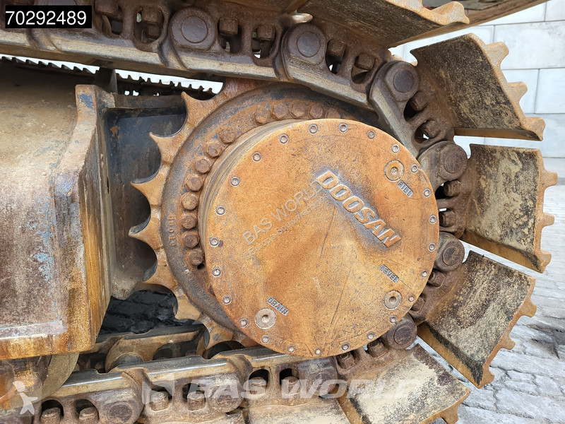 Excavadora Doosan -5