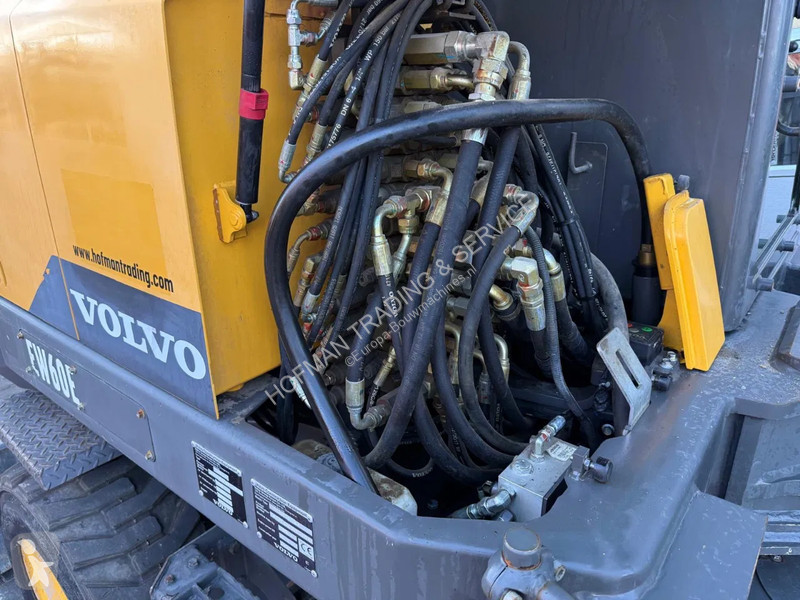 Escavadora Volvo EW60E