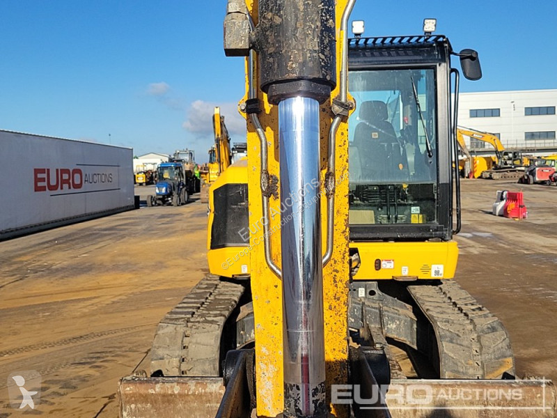 Lopatový nakládač JCB 86C-2