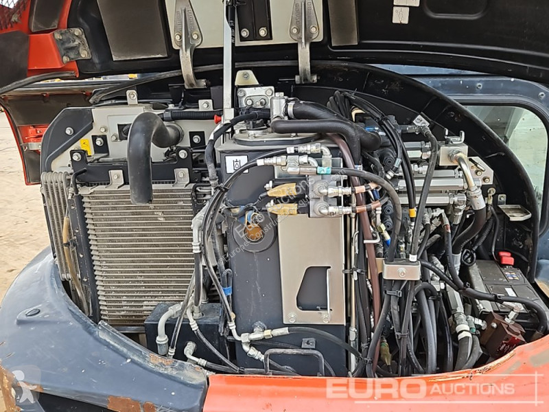 Lopatový nakládač Kubota KX057-4