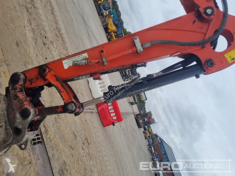 Lopatový nakládač Kubota U48-4