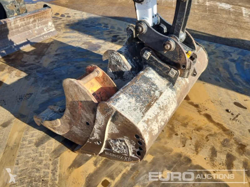 Lopatový nakládač Bobcat E27Z