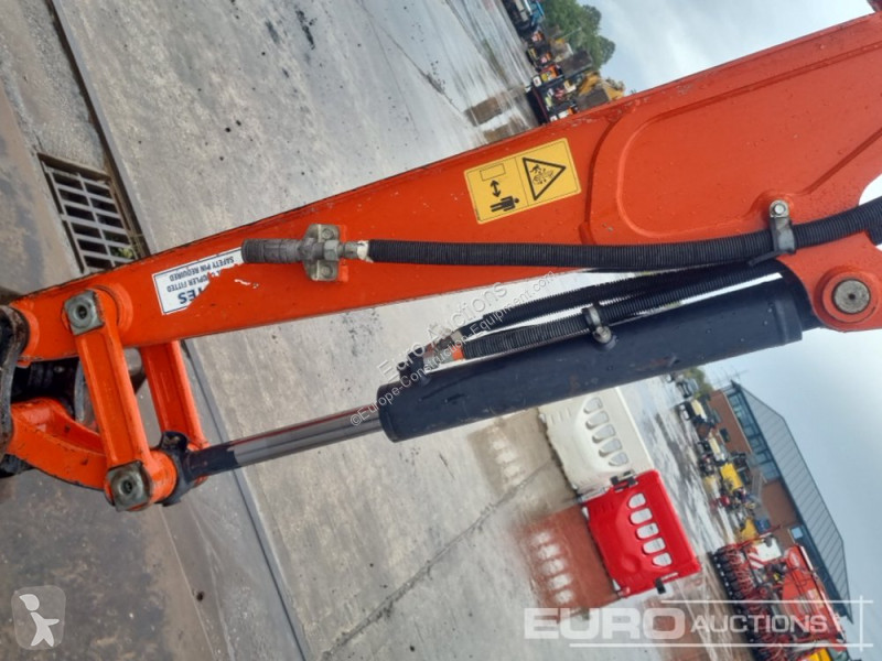 Lopatový nakládač Kubota KX027-4
