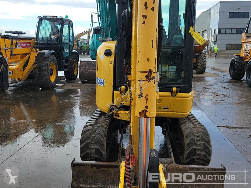 Lopatový nakládač Komatsu PC26MR-3
