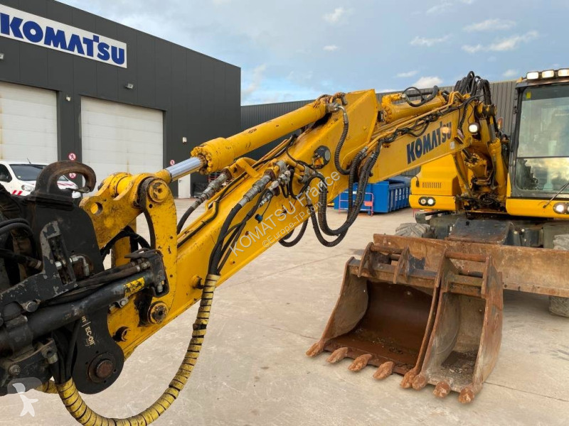 Rýpadlo Komatsu PW 148-11