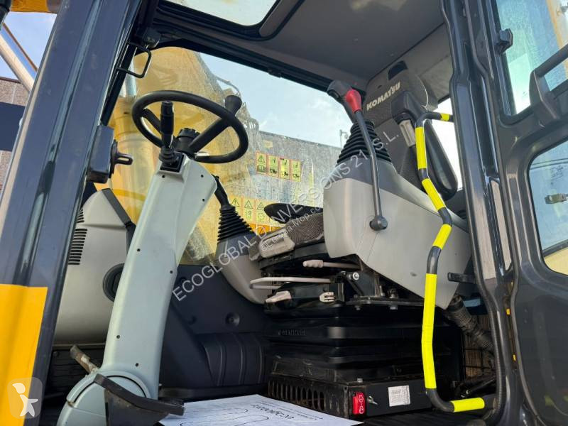 Rýpadlo Komatsu PW160-11