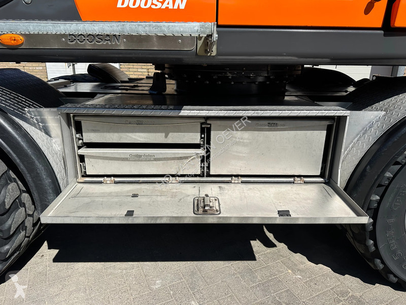 Rýpadlo Doosan 5 -5