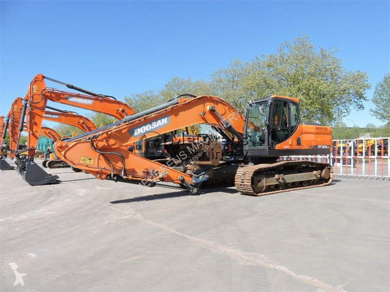 جرافة Doosan