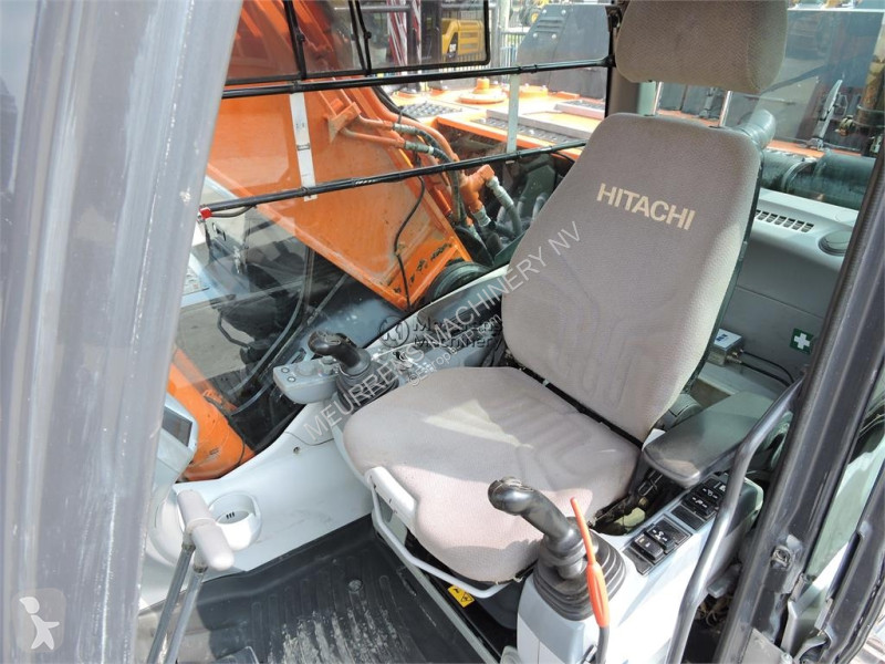 جرافة Hitachi 0