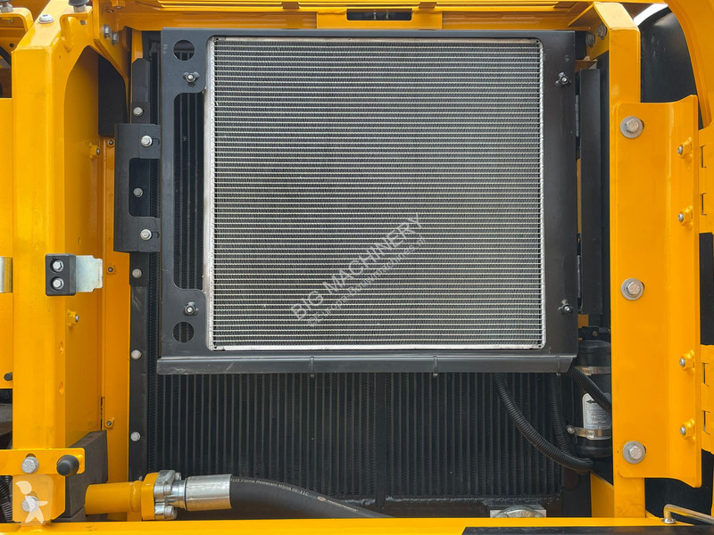 Rýpadlo JCB 245 HD LR