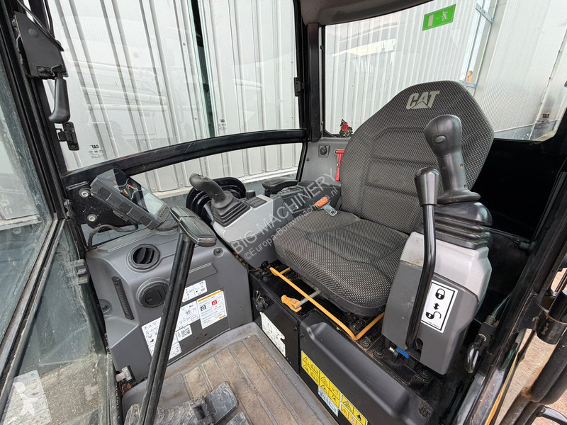 Rýpadlo Caterpillar 3018-05