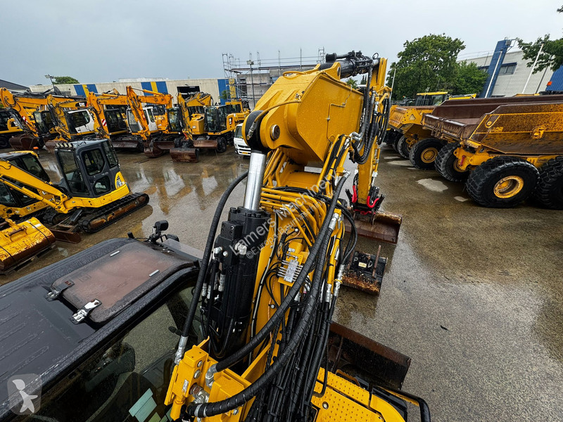 Escavatore Caterpillar FL CR .