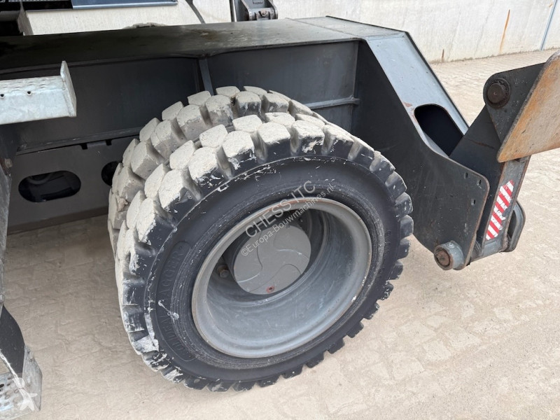 جرافة Sennebogen 817 E - 817M E - 818 E - E