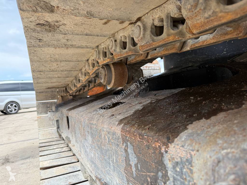 جرافة Hitachi - Quick Coupler / Automatic Greasing