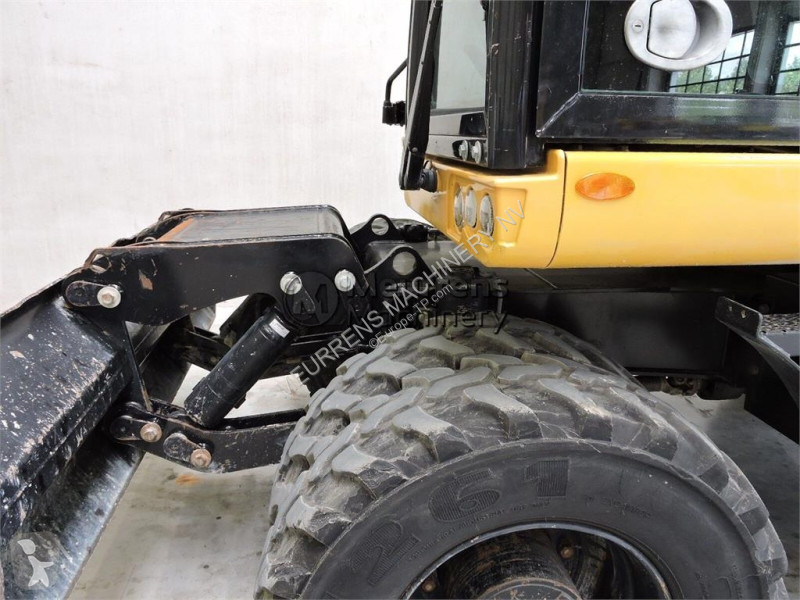 جرافة Caterpillar F