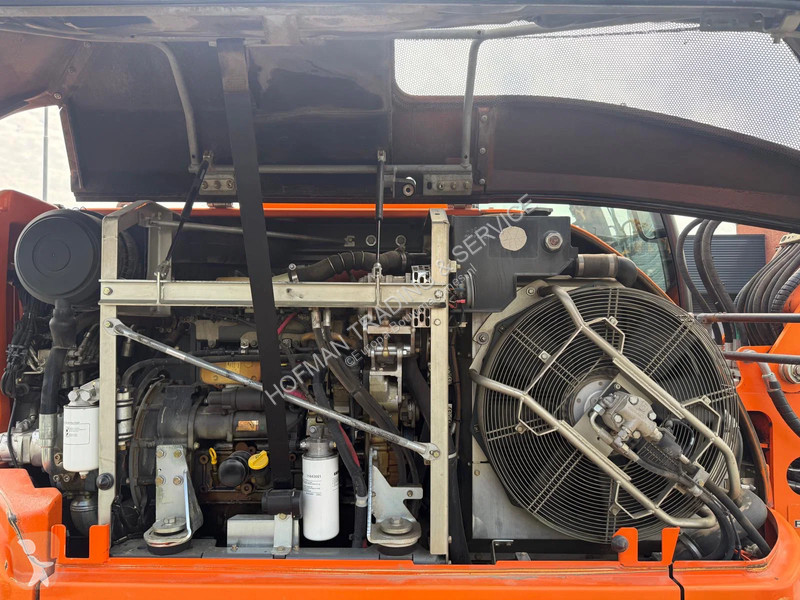 جرافة Liebherr Compact | A/C