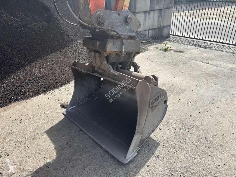 جرافة Hitachi ZX135 US3