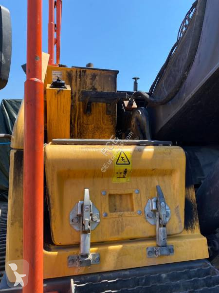 Rýpadlo Volvo EC 220 EL /Certificat CE endommagée
