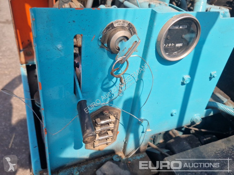 جرافة Kubota KH007