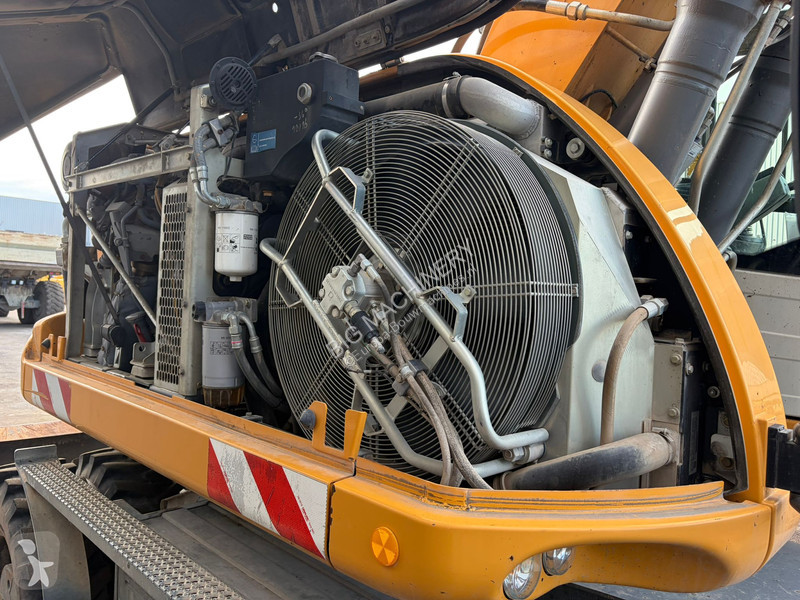 جرافة Liebherr A918