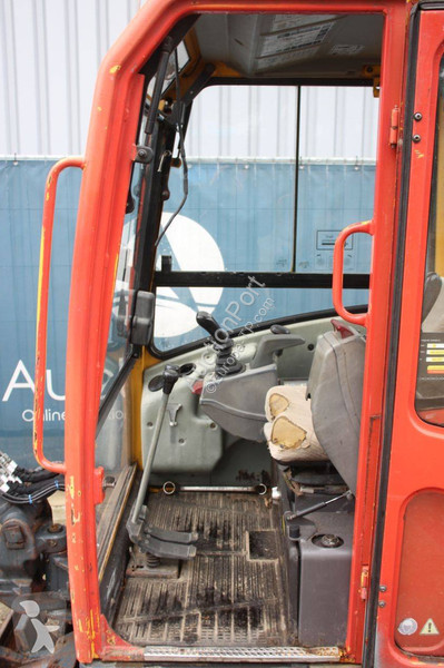 Rýpadlo Volvo EC15B